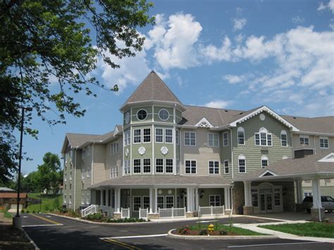 Cedarhurst senior living - or call us at (770) 224-8000. Determine which senior living option is a good fit for you or your loved one at Cedarhurst of Canton. See living options.